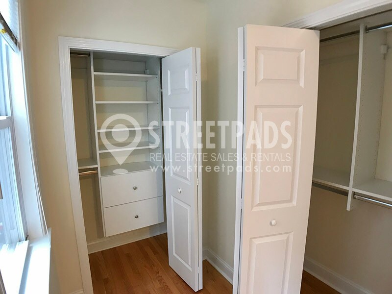 Building Photo - 1 Langdon Sq