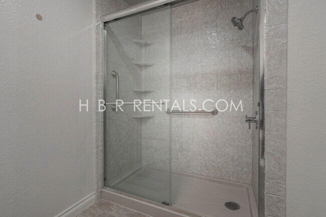 Building Photo - Single Story Charming 3-Bedroom Pleasanton...