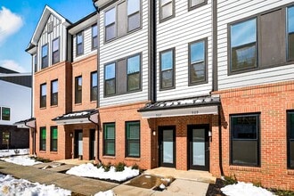 Building Photo - 507 Sadie Cir