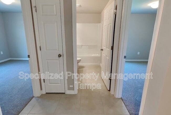 Building Photo - 4731 Gillot Blvd