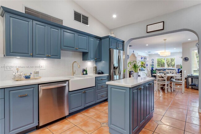 Building Photo - 8465 SW 96th St