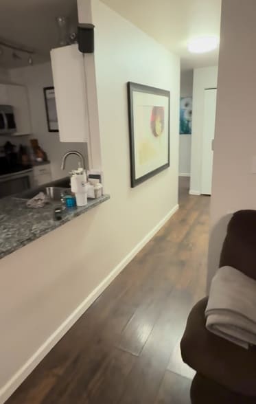 Building Photo - 1050 Eha St