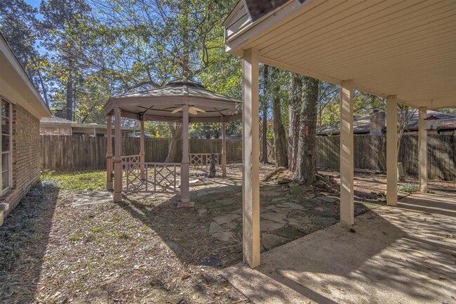 Building Photo - 22807 Canyon Lake Dr