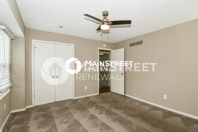 Building Photo - 3903 SW Linden Ln