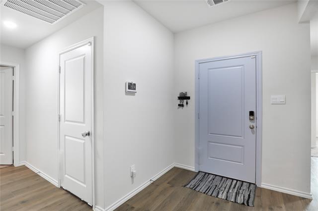 Building Photo - 6538 Diver St