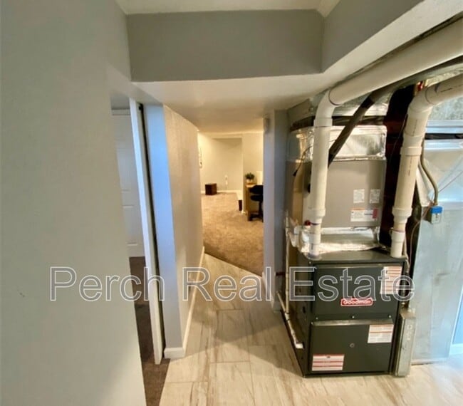 Building Photo - 1550 Tabor St