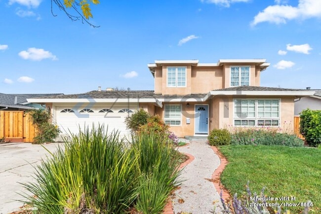 Building Photo - 475 Roading Dr