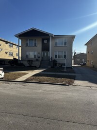 Building Photo - 4601 Forest Ave