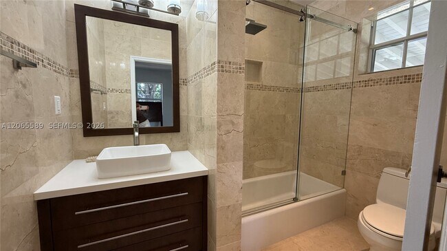 Building Photo - 921 Belle Meade Island Dr