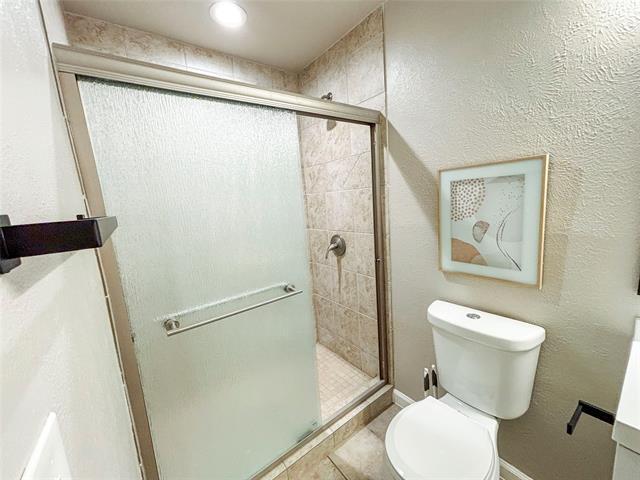 Building Photo - 1605 Glenwick Dr