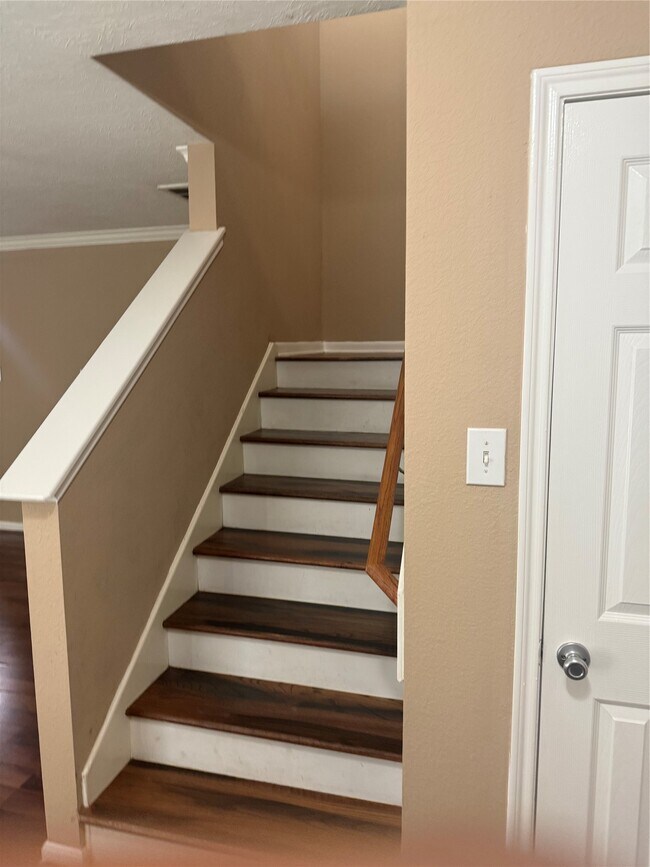 Building Photo - 15326 Trinity Meadow Dr