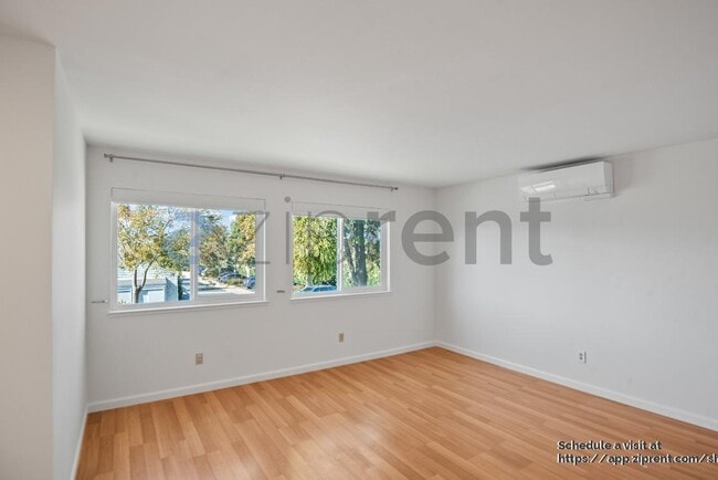 Building Photo - 426 Barnegat Ln