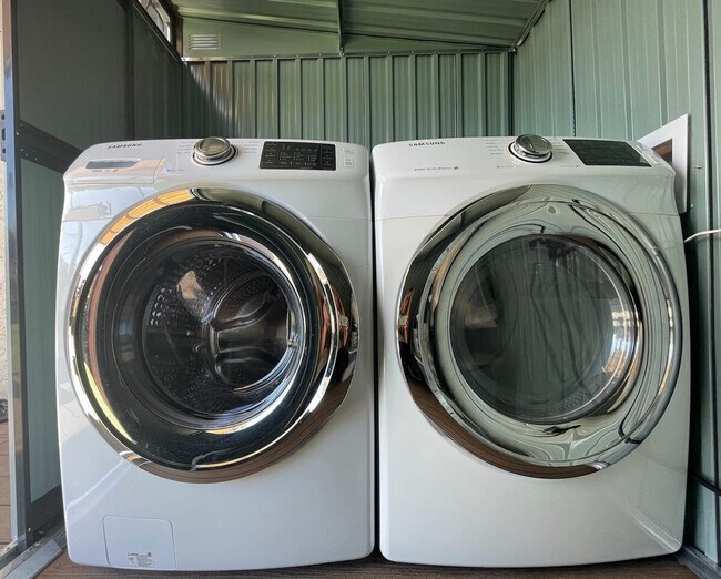 Building Photo - 5019 Hawley Blvd