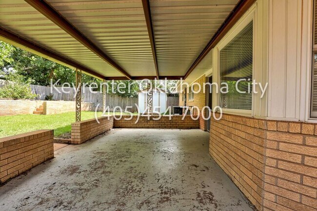 Building Photo - 3632 Sunvalley Dr