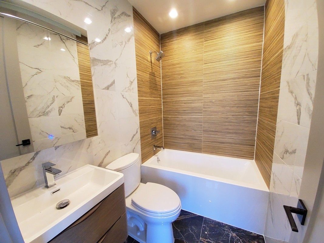 Building Photo - 245 Tompkins Ave