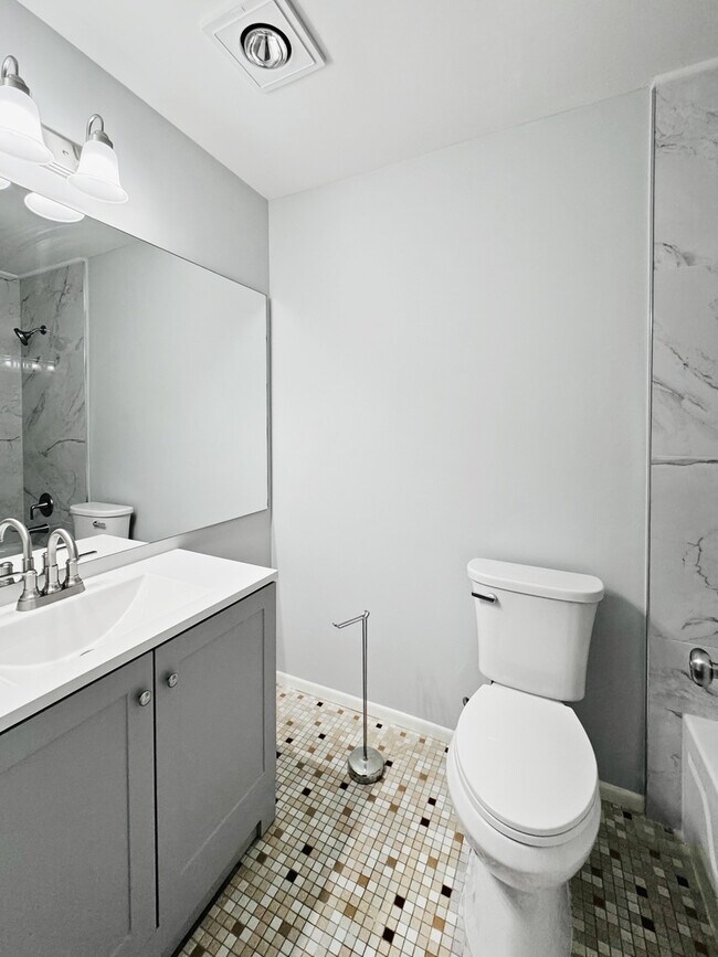 Building Photo - 1540 Heather Ct