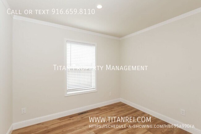 Building Photo - 313 Vandenberg Cir