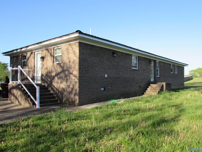 Building Photo - 27849 Pinedale Rd