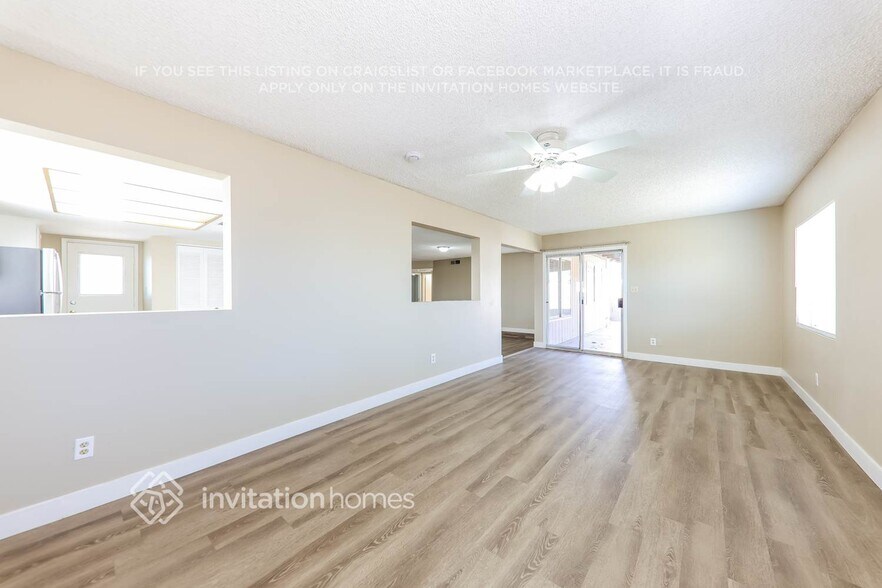 Building Photo - 6110 W Tierra Buena Ln