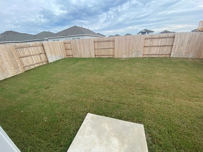 Building Photo - Brand New 3 Bed, 2 Bath in Maxwell!