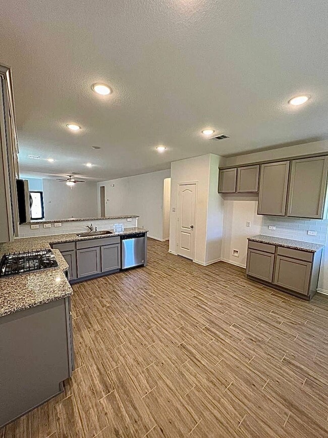 Building Photo - 31206 Zacara Ln