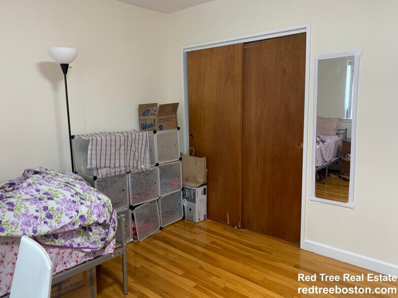 Building Photo - 59 Parkman St