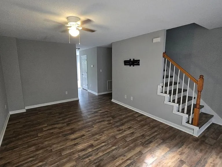 Building Photo - 134 Amanda Ln