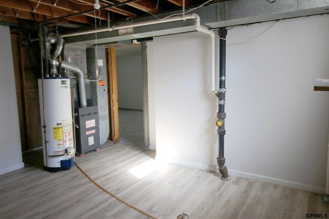 Building Photo - 7220 Blue Ridge Dr