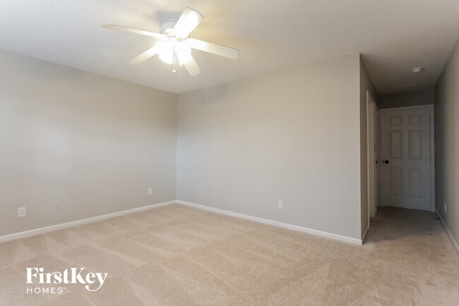 Building Photo - 12336 Tuckaway Ct