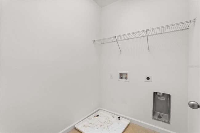 Building Photo - 2048 Switch Grass Cir