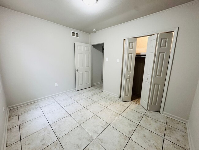 Building Photo - 4136 Mohican St