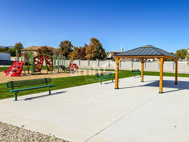 Building Photo - 8958 Wilroy Rd