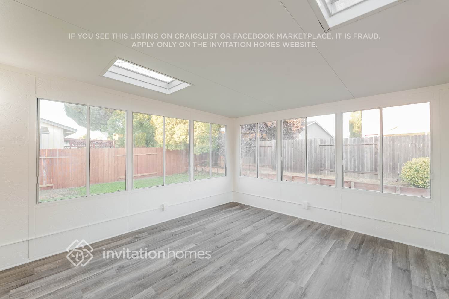 Building Photo - 1009 Murre Way