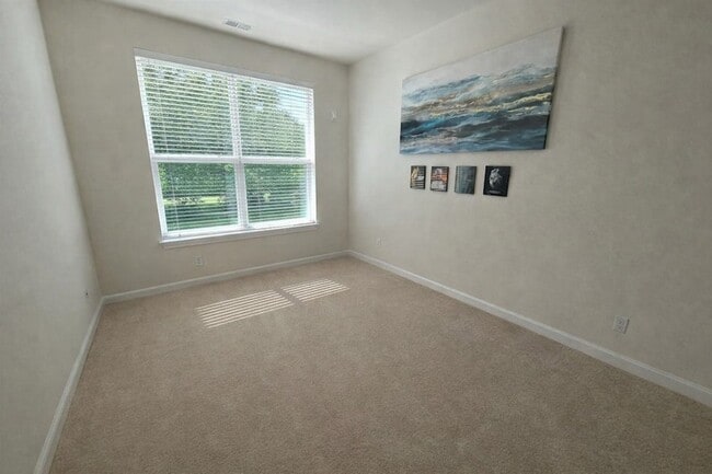 Building Photo - 4820 Mulholland Dr