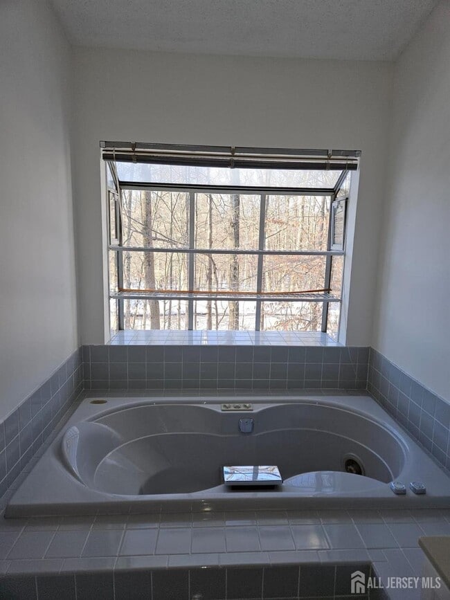 Building Photo - 45 Coriander Dr