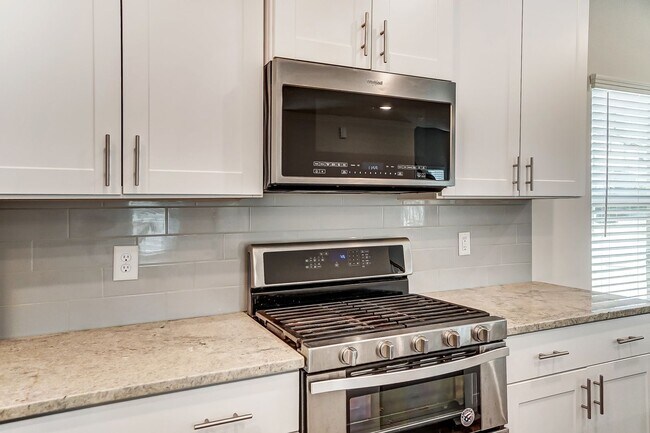 Building Photo - Move-in Ready 3 Bedroom in Mint Hill!