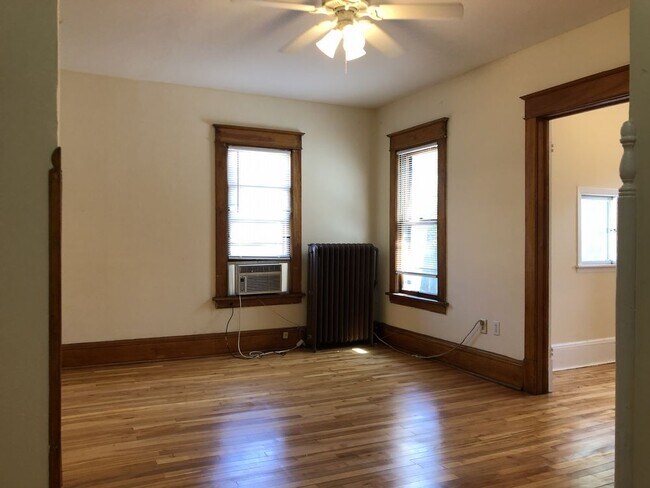 Building Photo - 1610 Selby Ave