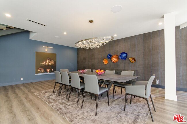 Building Photo - 510 Leslie Ln