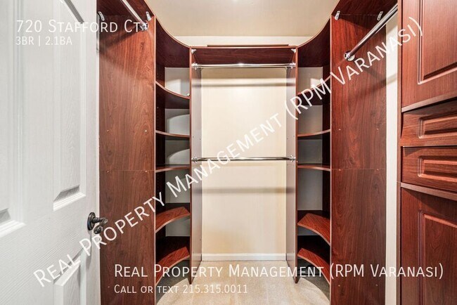 Building Photo - 720 Stafford Ct