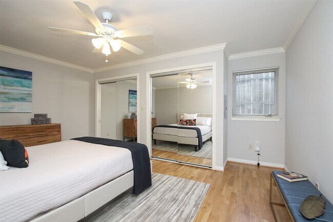 Building Photo - 1307 Welch St