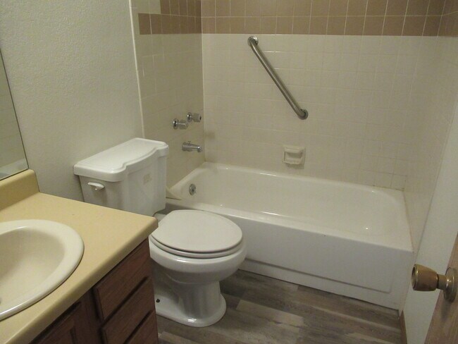 Building Photo - 5208 Solar Ridge Dr