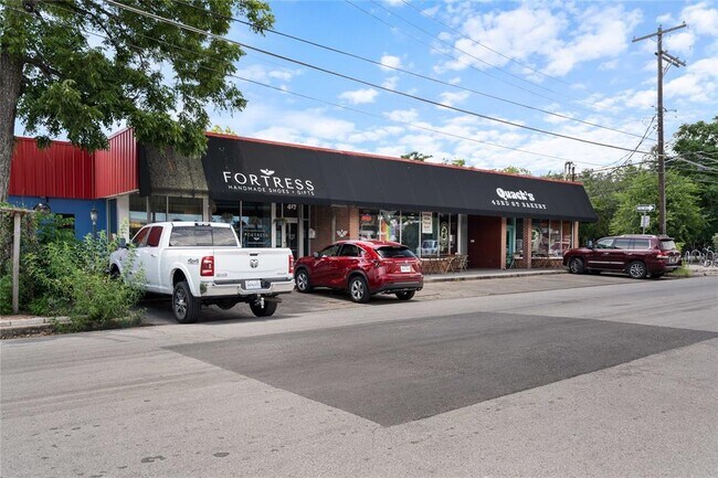 Building Photo - 407 E 45th St