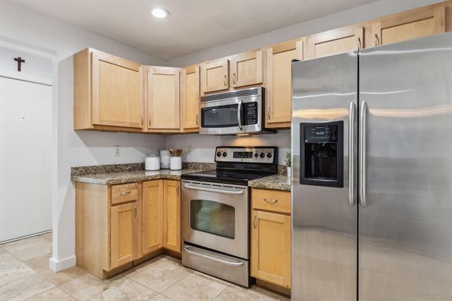 Building Photo - 4777 Cedar Springs Rd