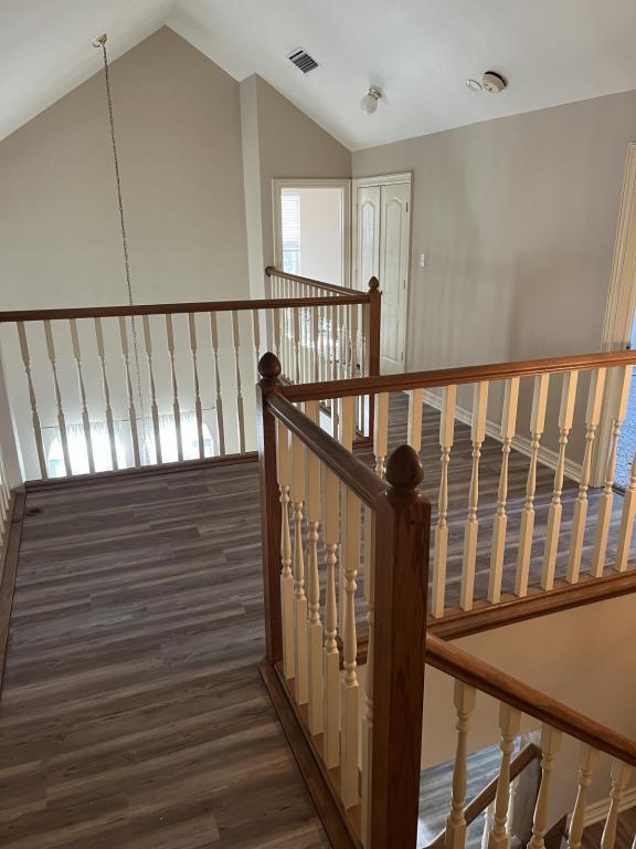 Building Photo - 604 San Clemente Dr
