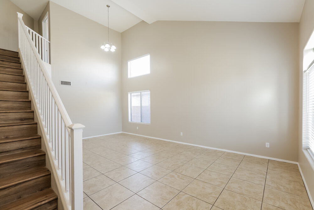 Building Photo - 6216 S 52nd Dr