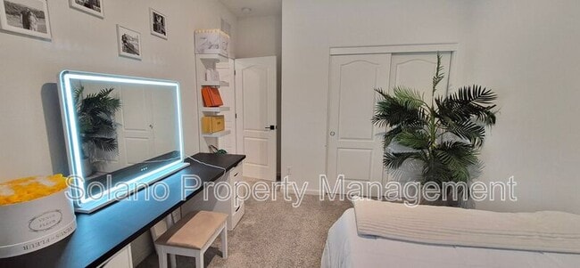 Building Photo - 2397 Sheldon Dr