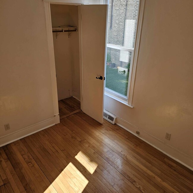 3rd Bedroom Closet - 4816 W Berteau Ave