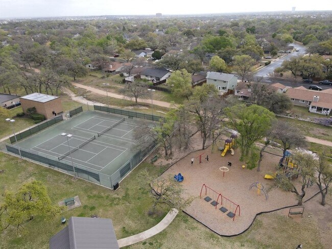 Building Photo - 11322 Bristle Oak Trail