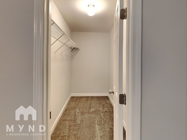 Building Photo - 6489 Parton Ct