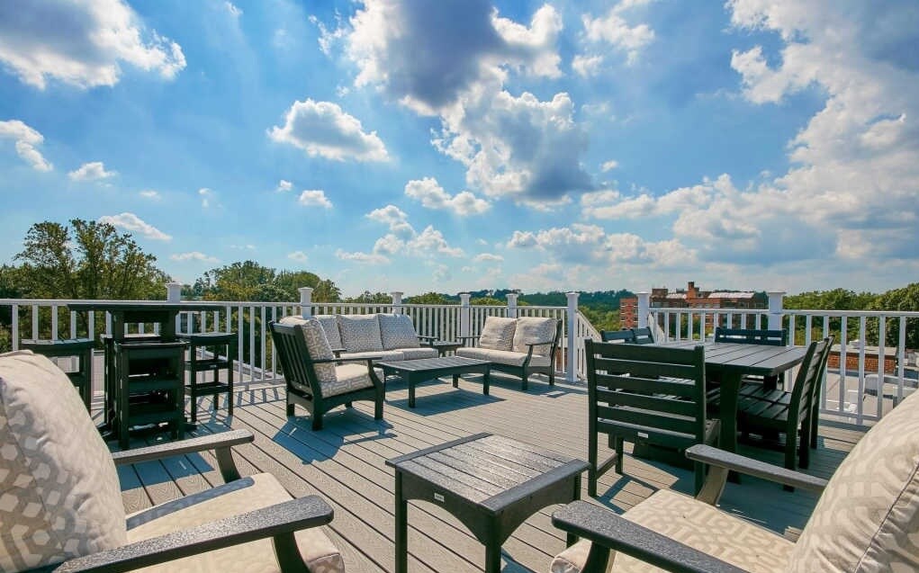 Building Photo - 3900 Tunlaw Rd NW